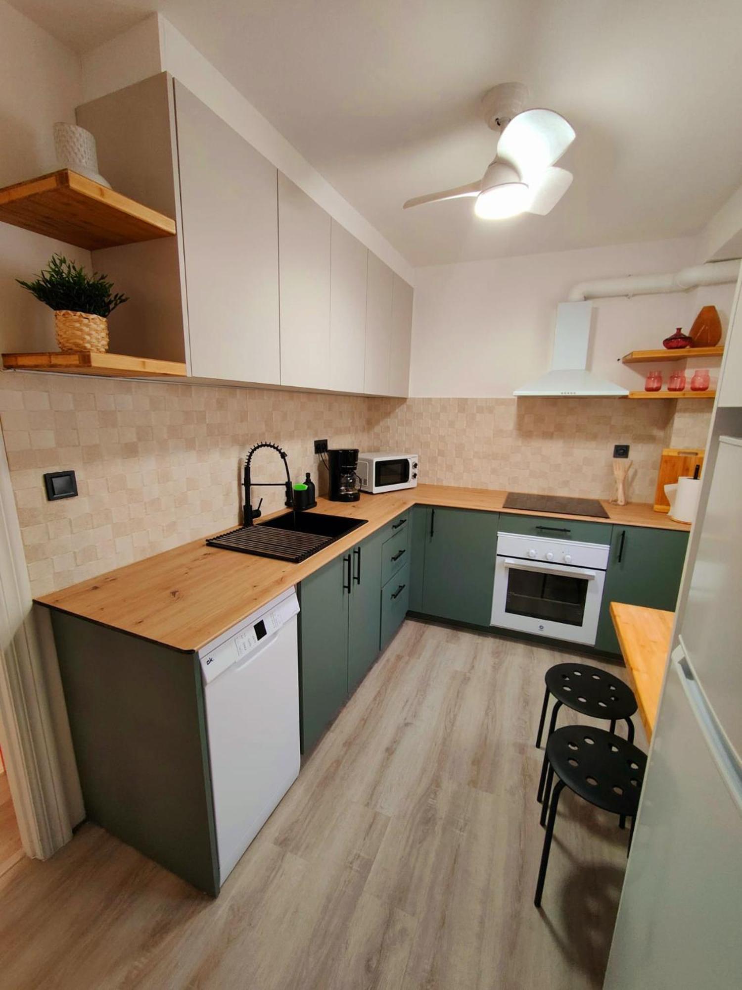Almeria Sol Y Sur Apartmento - Netflix Y Parking Gratuito ภายนอก รูปภาพ